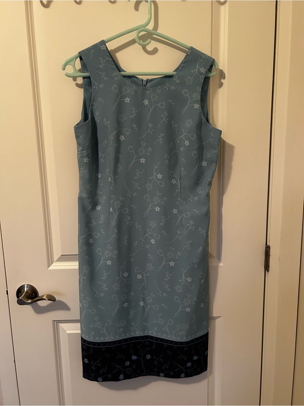 Cutter & Buck Light Blue Floral Midi Shift Dress with Dark Hem